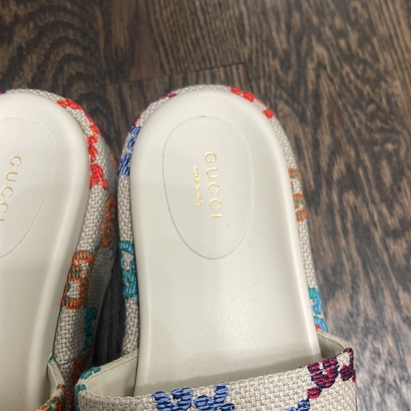 Gucci multi color platform sandals - Picture 2 of 3